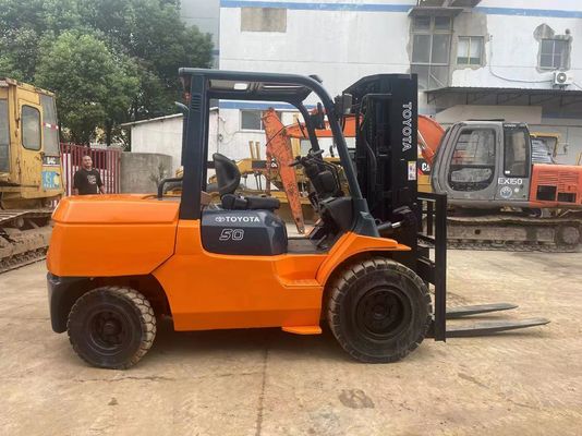 5 Tonnen 7FD50 Gebrauchtes Toyota Gabelstapler Original Japan Geräuschreduzierung für Lager