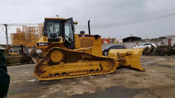 Caterpillar D6M LGP Crawler Montierte Bulldozer aus zweiter Hand