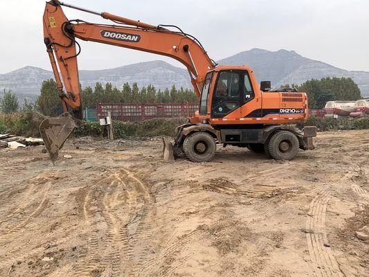 Originalfarbe Gebraucht Doosan DH210W-7 Radbagger in gutem Zustand/Braucht Doosan Radbagger zum Verkauf