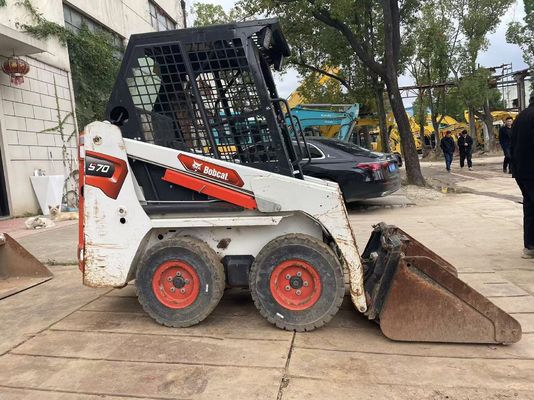 Originalfarbe Verwendet Bodcat S70 Schiebe-Steuerlader Kraftstoffeffizienz Stabiler Betrieb