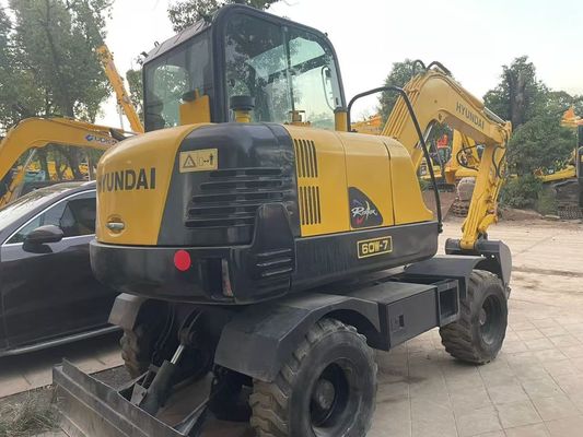 Gebrauchtes R60W-7 Mini Hyundai Radbagger Stabil und hohe Effizienz