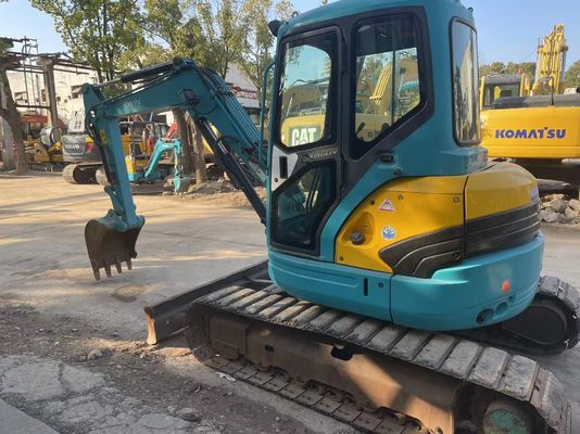 Japan verwendet Minibagger Kubota U40-5 mit effizientem Hydrauliksystem