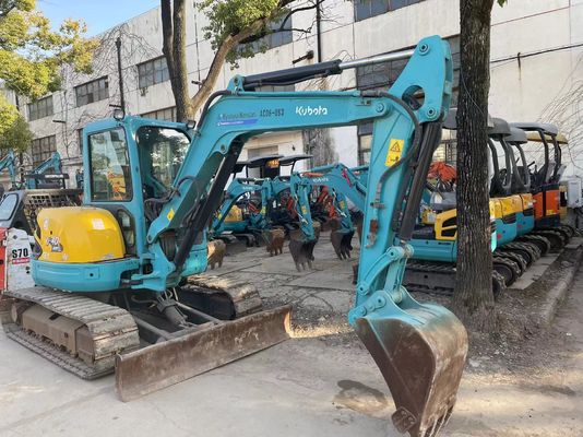 Japan verwendet Minibagger Kubota U40-5 mit effizientem Hydrauliksystem
