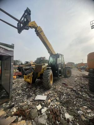 Originalfarbe Gebraucht Teleskop Handler XCMG XT680-170 Stabiler Betrieb
