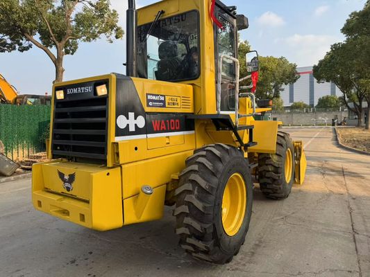 Original Japan Gebraucht Komatsu WA100-1 Radlader im Garten