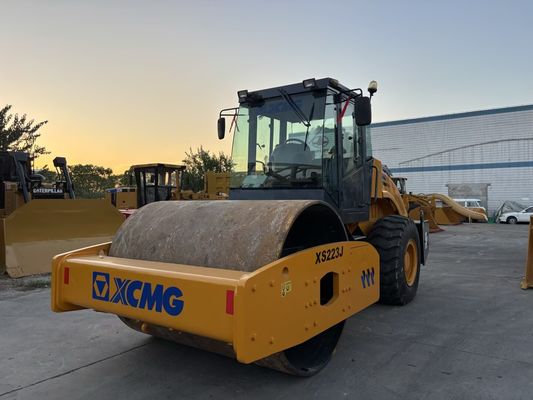 Gebrauchtes XCMG XS223J Einzeltrommel-Verdichter Einfacher Betrieb und guter Zustand