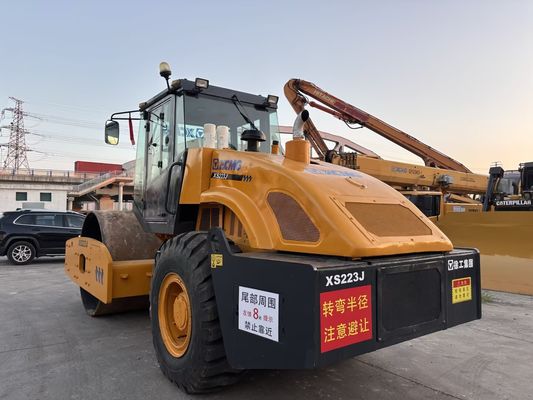 Gebrauchtes XCMG XS223J Einzeltrommel-Verdichter Einfacher Betrieb und guter Zustand