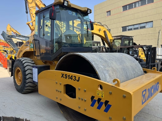 Gebrauchtes XCMG XS143J Einzeltrommel 14 Tonnen Straßenwalze in ausgezeichnetem Zustand