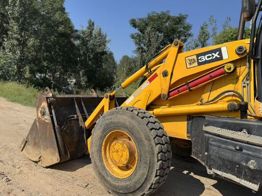 Originalfarbe JCB 3CX Gebraucht Baggerlader Allradantrieb